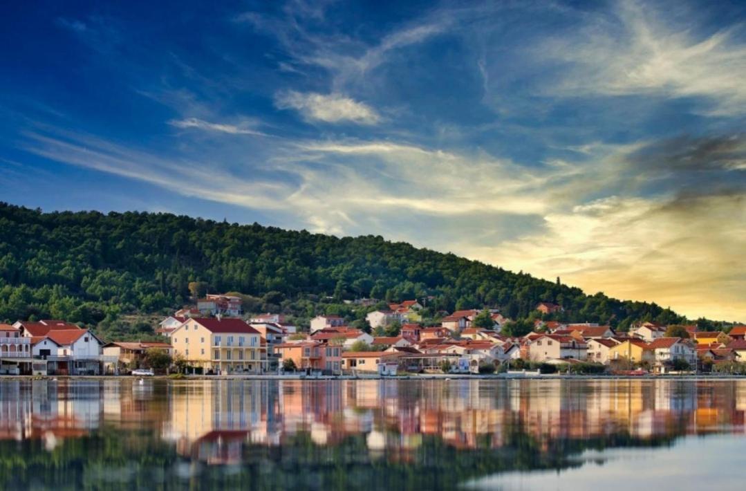 Vila Nika Bilice Exteriér fotografie