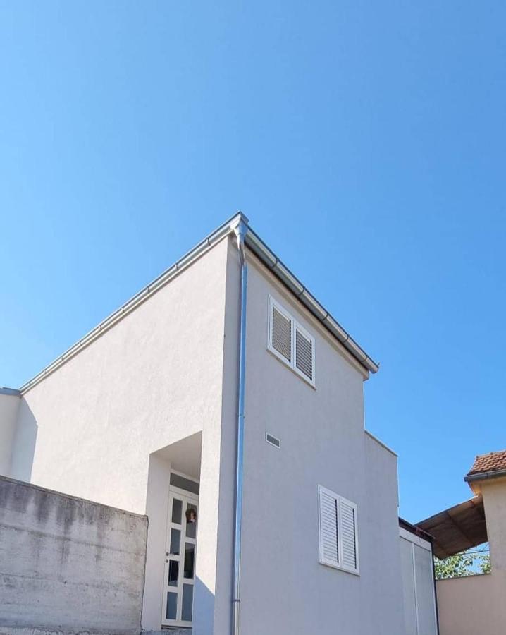 Vila Nika Bilice Exteriér fotografie
